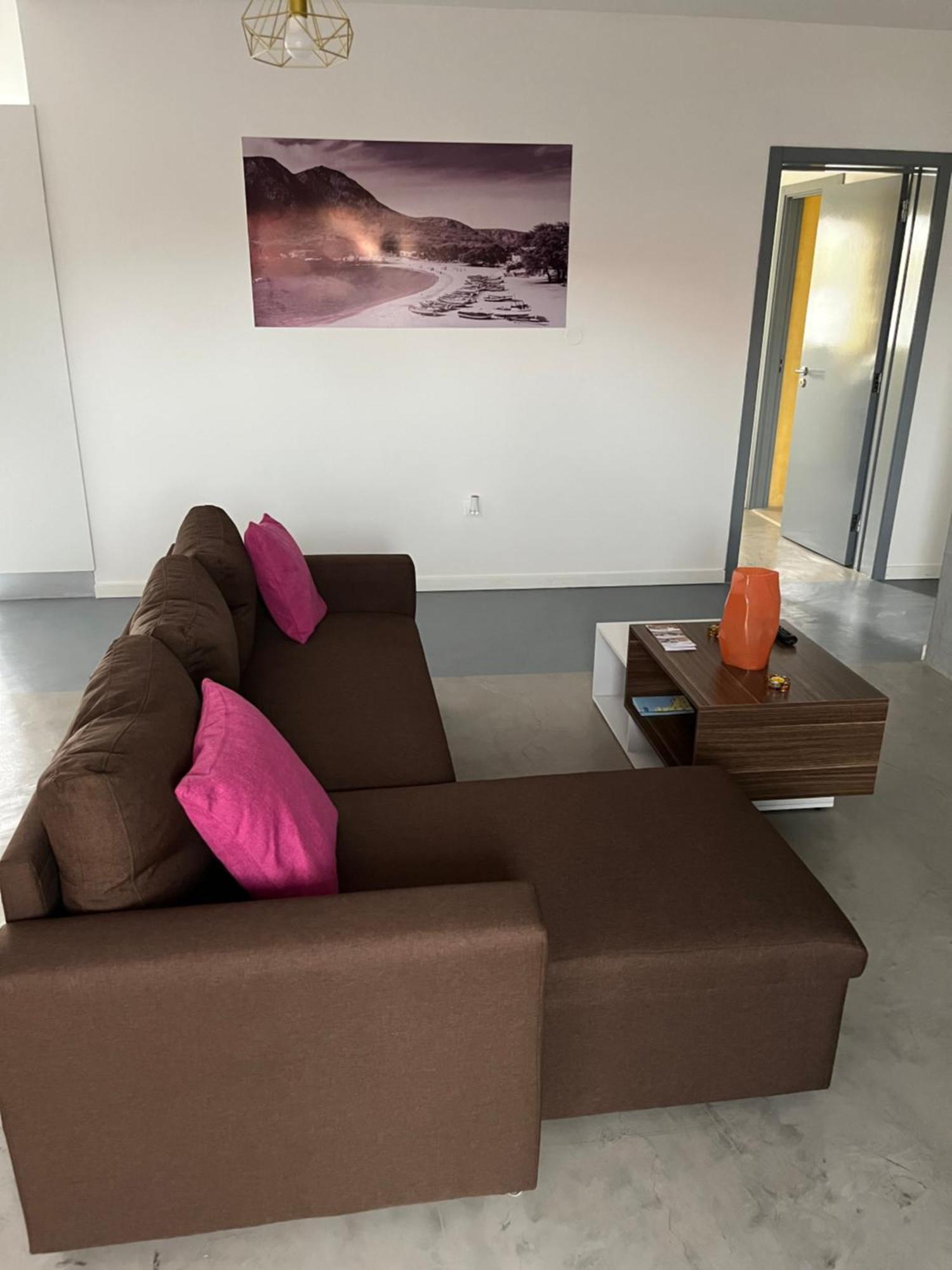 Apartamentos Santiago - Tarrafal ทาร์ราฟาล ภายนอก รูปภาพ